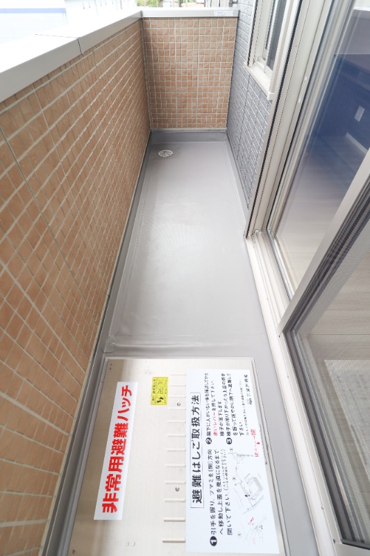 バルコニー　図面と現状に相違がある場合には現状を優先