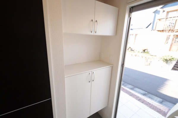 玄関　シューズボックス付いてます