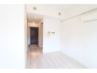 居室・リビング　※別号室参考写真