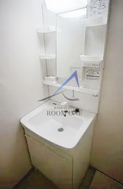 洗面設備　洗面台です。