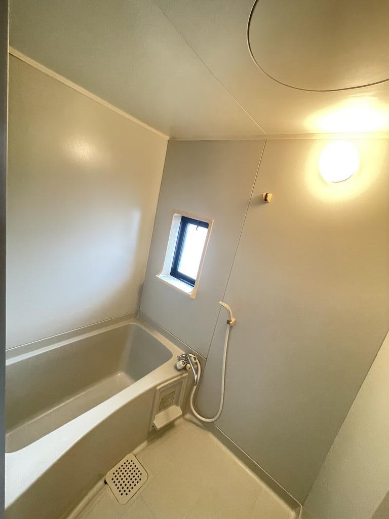 その他　窓があるので明るい空間です