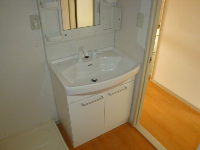 洗面設備　洗髪洗面化粧台