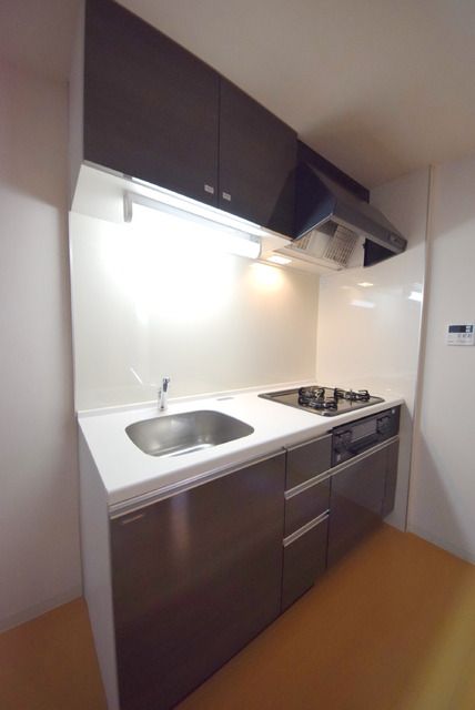 キッチン　3口システムキッチングリル付