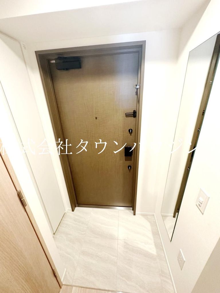 玄関　★タウンハウジング大井町店取り扱い物件★