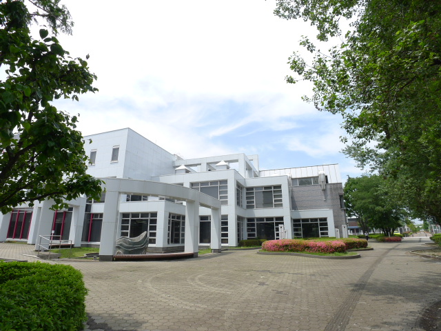 図書館　宇都宮市立東図書館（図書館）まで404m
