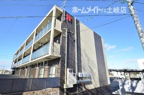 建物外観　外観写真（昼）