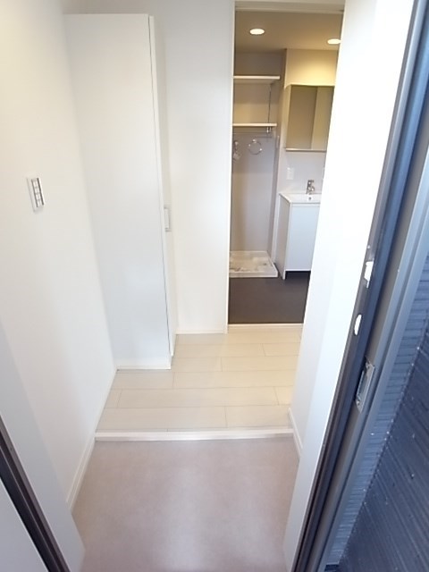 玄関　シンプルで使いやすい玄関です