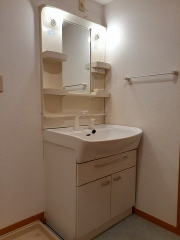 洗面設備　洗面所です