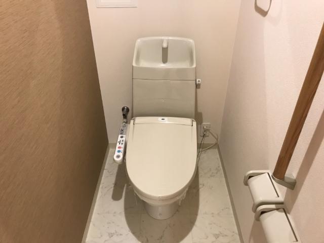トイレ　トイレ