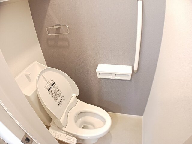 トイレ　落ち着いたトイレです