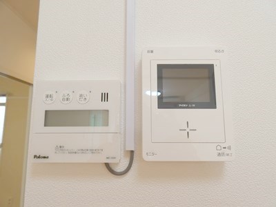 セキュリティ　★モニター付インターホンで防犯に安心です