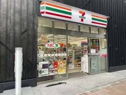 コンビニ　セブンイレブン 日本橋茅場町2丁目店（コンビニ）まで72m