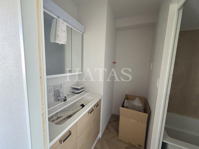 洗面設備　建築中の写真となります
