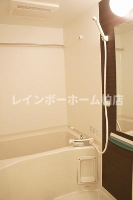 バス・シャワールーム　ゆったり過ごせるお風呂です