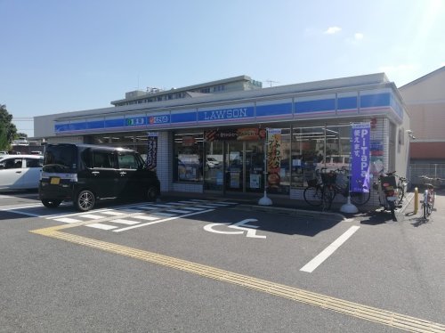 コンビニ　ローソン 草津東矢倉三丁目店（コンビニ）まで838m