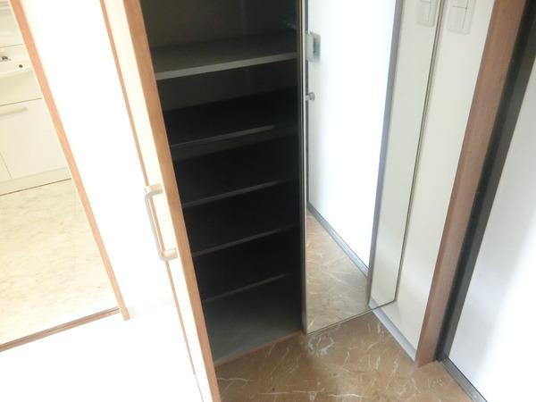 玄関　シューズＢＯＸ！