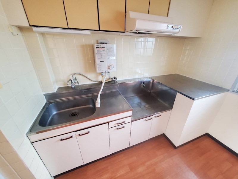 キッチン　他のお部屋のお写真を使用しております。