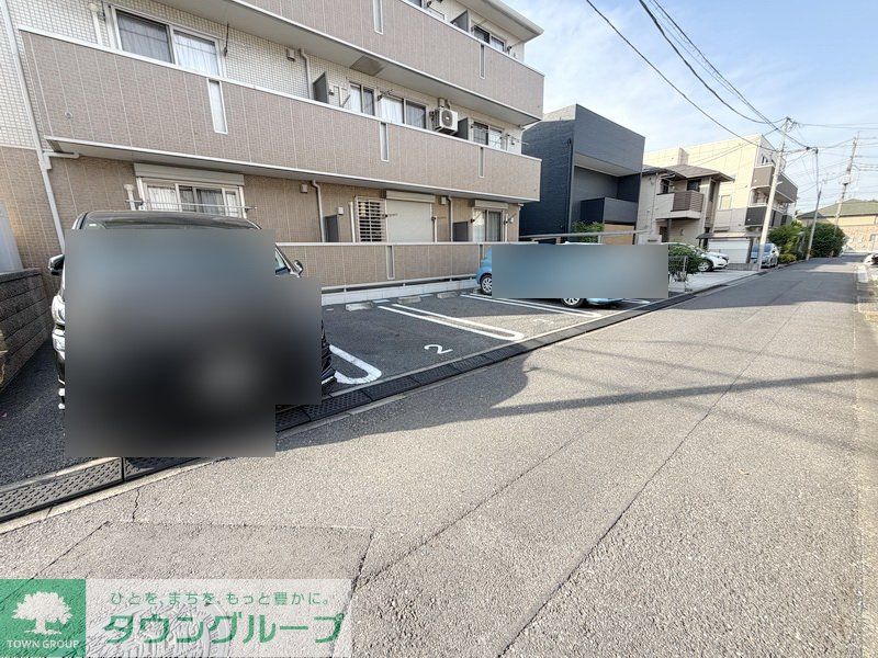 駐車場　駐車場
