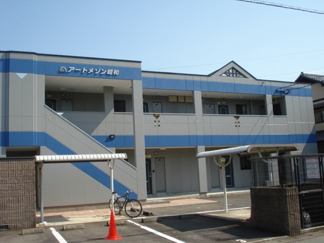 建物外観　外観写真（昼）