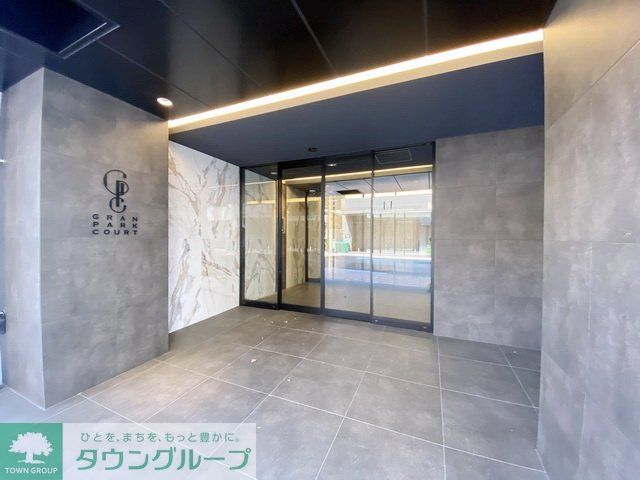 エントランス　エントランス