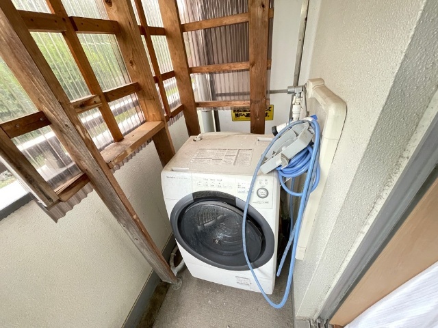 その他設備　室外洗濯機置き場
