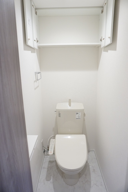 トイレ　トイレは快適な洗浄便座付き♪