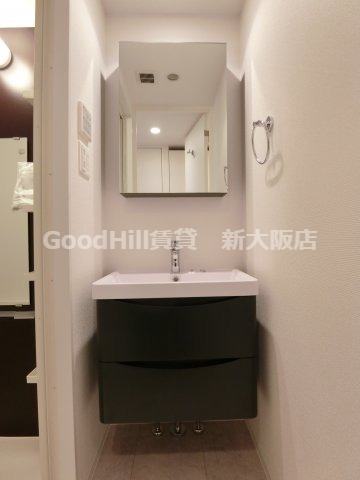 洗面設備　セレニテ新大阪カルム