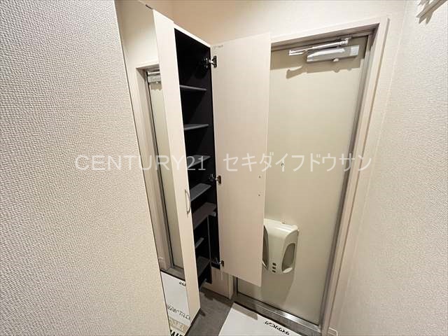 玄関　シューズボックス