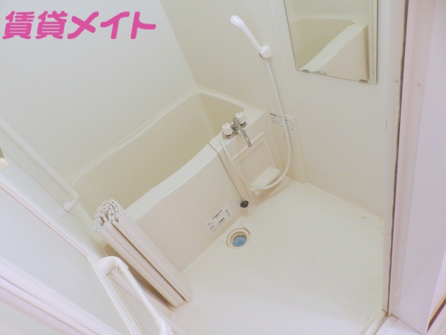 バス・シャワールーム　同型参考写真