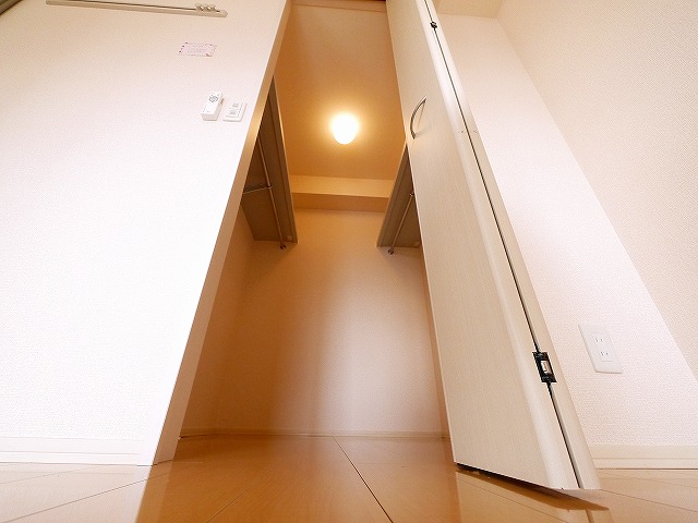 収納　たっぷりとした収納スペースです