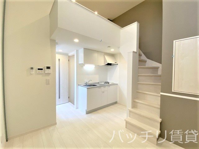 居室・リビング　＊画像は同型タイプの為、現状を優先致します。