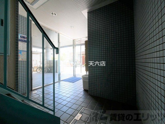 エントランス　エントランス