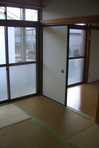 居室・リビング　和室があれば客間としても活用できます