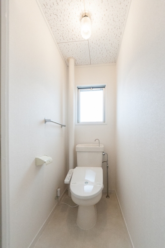 トイレ　改装工事中のため別部屋参考写真