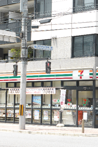 コンビニ　セブンイレブン 京都河原町高辻店（コンビニ）まで75m