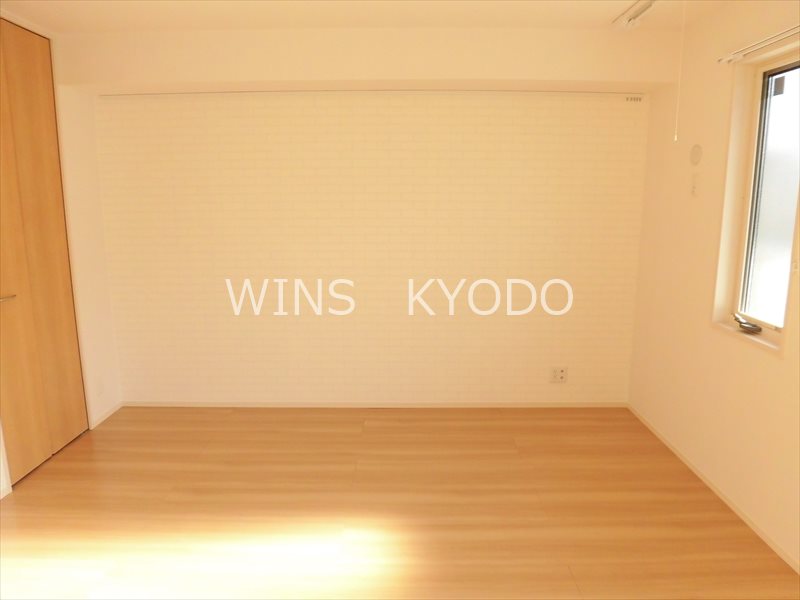 その他部屋・スペース　きれいなフローリングの洋室です