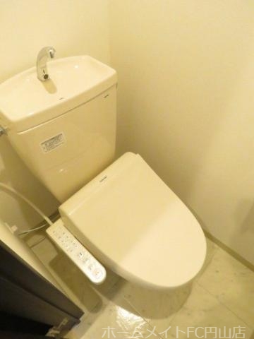 トイレ　シャワー付トイレ