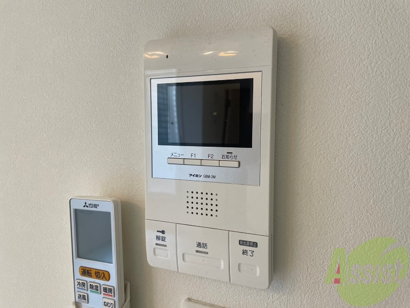 セキュリティ　ＴＶモニター付インターホンです。来客者の顔が見えるので安心！