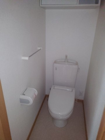 トイレ　落ち着いたトイレです