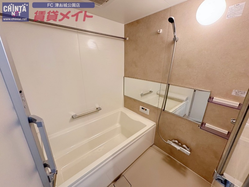 バス・シャワールーム　同型タイプ画像