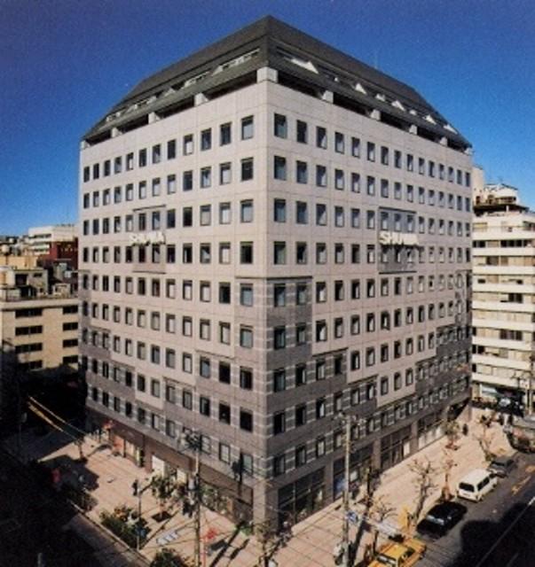 建物外観　落ち着いた雰囲気の外観です
