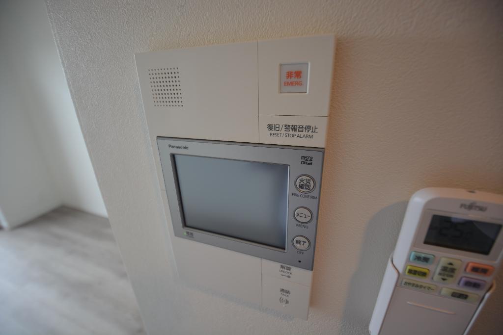 セキュリティ　カメラ付インターホン