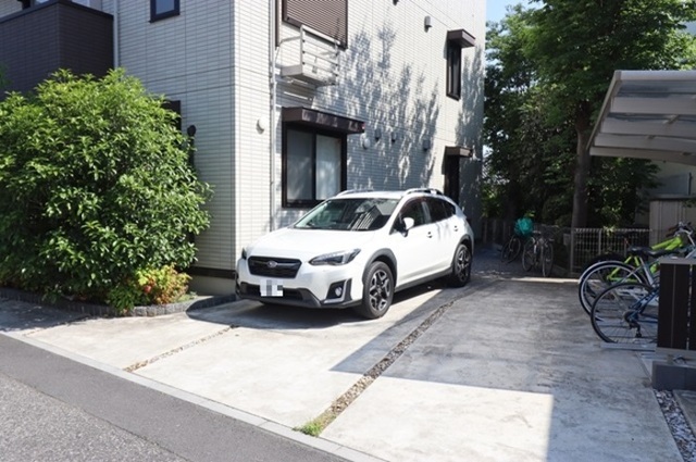 駐車場　駐車場