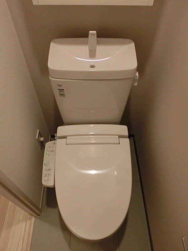 トイレ　トイレ