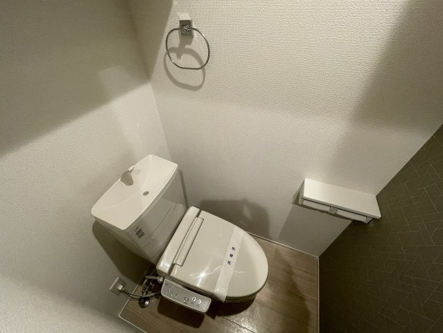トイレ　ウォシュレット付きのトイレです。