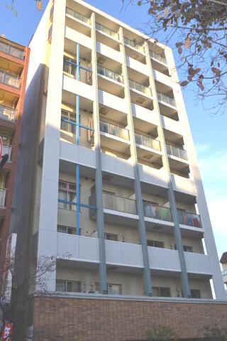 建物外観　南西から見た建物外観です
