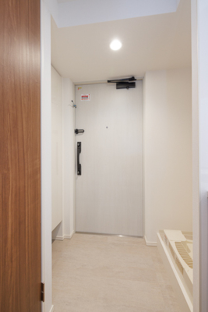 玄関　※写真は同タイプ住戸です。