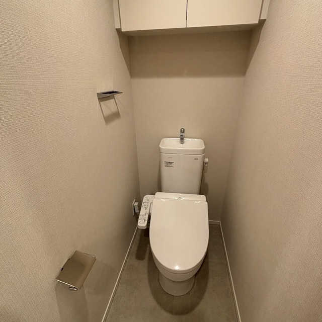 トイレ　※写真は同タイプ住戸です。