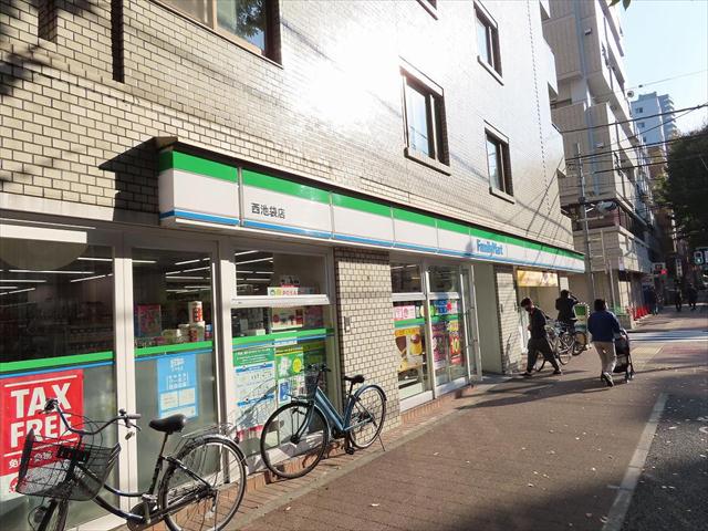 コンビニ　ファミリーマート（コンビニ）まで383m