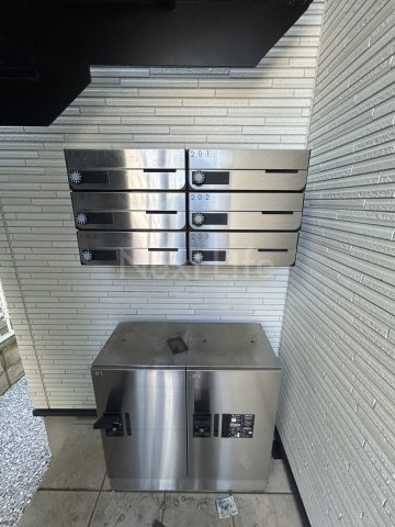エメラパン宮崎台の外観写真